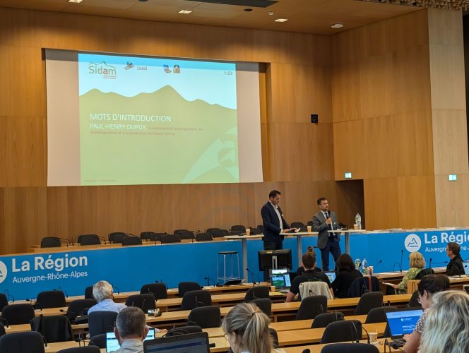 Introduction de la journée par Paul-Henry Dupuy, Commissaire à l'aménagement, au développement et à la protection du Massif central et Frédéric Valette, élu référent pour le projet AP3C